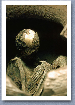 Mummy in clay pot, San Pedro de Atacama