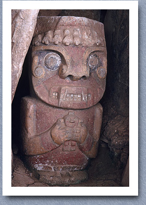 Burial chamber, San Agustin