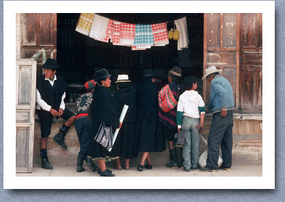 Customers at shop, Saraguro