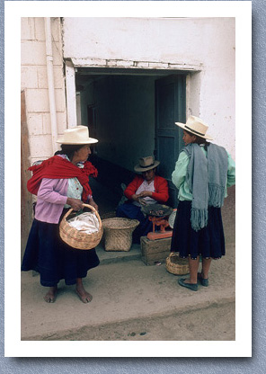 Buying homemade chocolate, Gualaceo